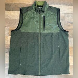 Vineyard Vines men's green vest